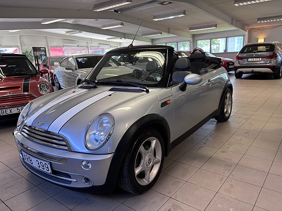 MINI Cooper 17 of 17