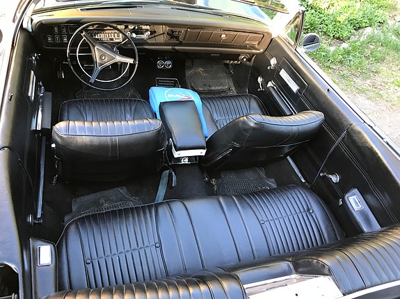 Chrysler Newport 4 of 13