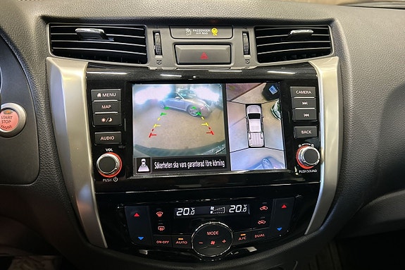 Nissan Navara 12 of 12