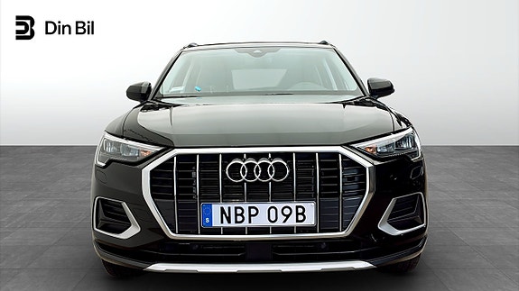Audi Q3 4 of 5