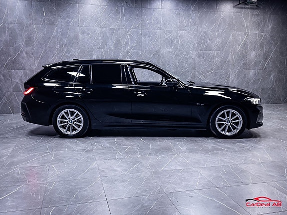 BMW 330e 8 of 29