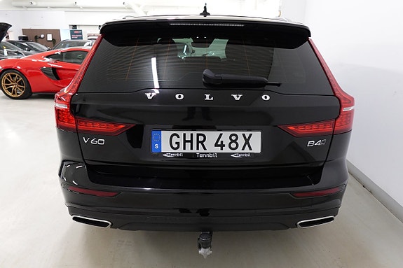 Volvo V60 Cross Country 17 of 22