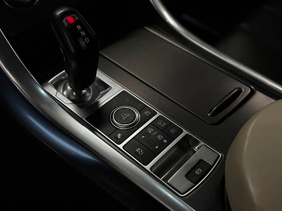 Land Rover Range Rover Sport 22 of 24