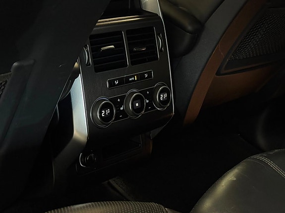Land Rover Range Rover Sport 8 of 24