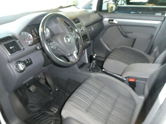 Volkswagen CrossTouran 3 of 5