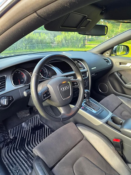 Audi A5 9 of 12