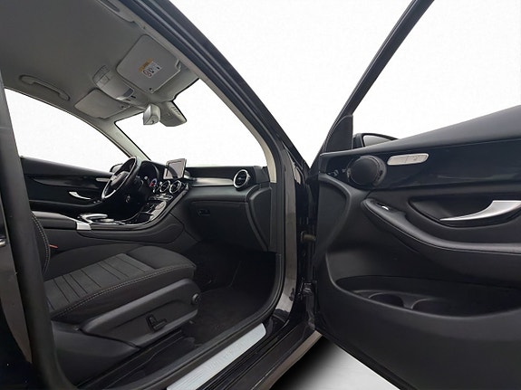 Mercedes-Benz GLC220 d 18 of 30