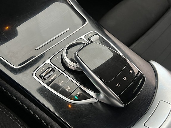 Mercedes-Benz GLC220 d 16 of 30