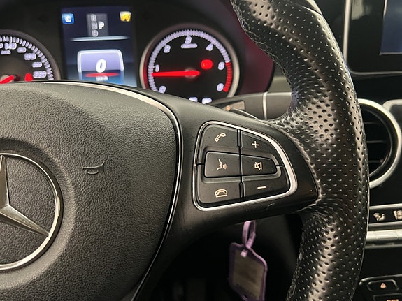 Mercedes-Benz GLC220 d 13 of 30