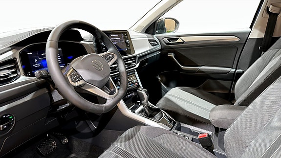 Volkswagen T-Roc 7 of 19