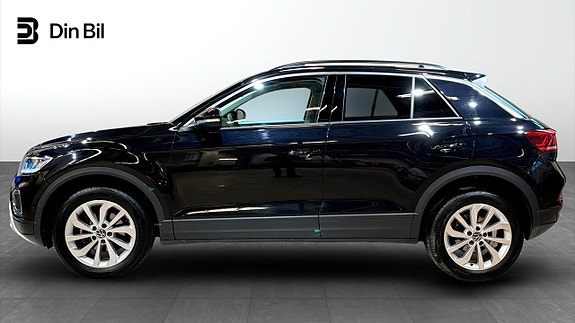 Volkswagen T-Roc 2 of 5
