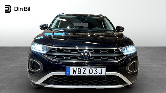 Volkswagen T-Roc 4 of 5