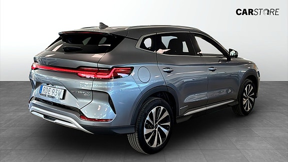 BYD Seal U 2 of 5