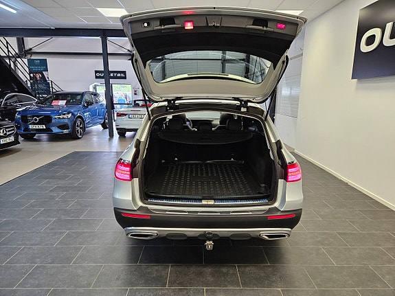 Mercedes-Benz E300 de 7 of 30