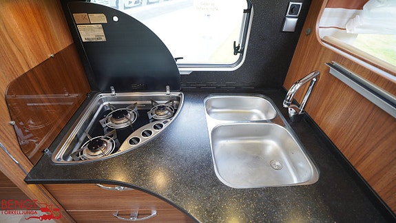 Frankia Luxury I 840 | Hydrauliska stödben | ALDE | Automat 12 of 21