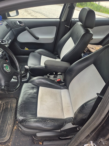 Skoda Octavia 3 of 5