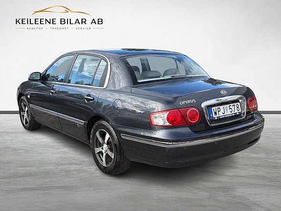 Kia Opirus 7 of 22
