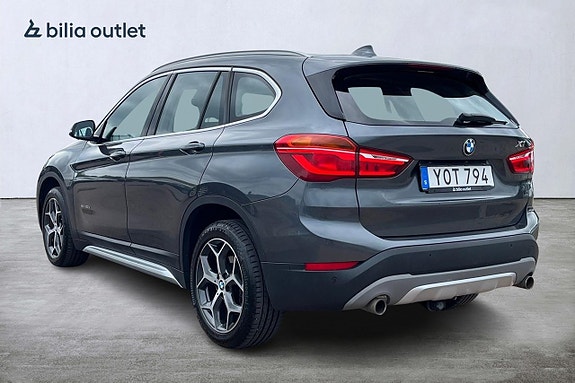 BMW X1 4 of 5