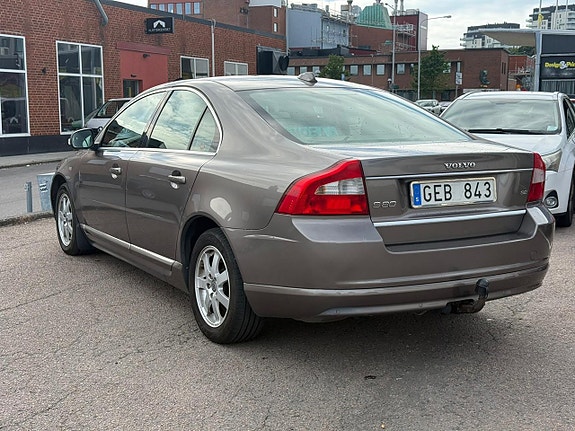Volvo S80 7 of 12