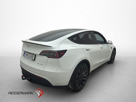 Tesla Model Y 9 of 30