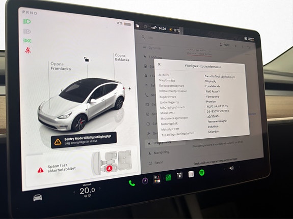 Tesla Model Y 28 of 30