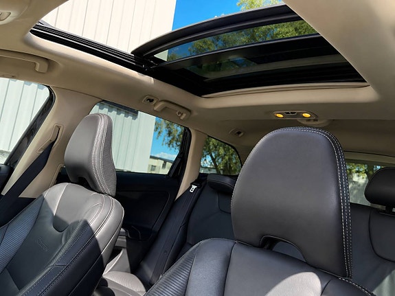 Volvo XC60 8 of 13