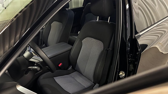 Mazda CX-80 13 of 21