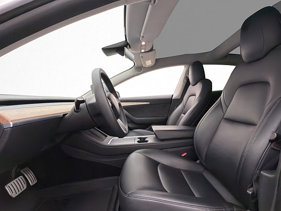 Tesla Model 3 11 of 30