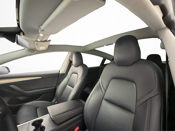 Tesla Model 3 9 of 30