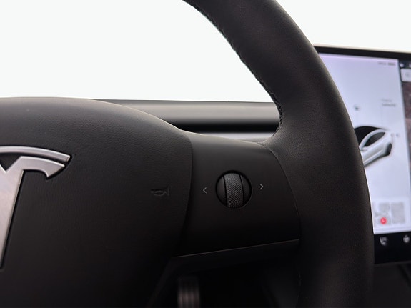 Tesla Model 3 15 of 30