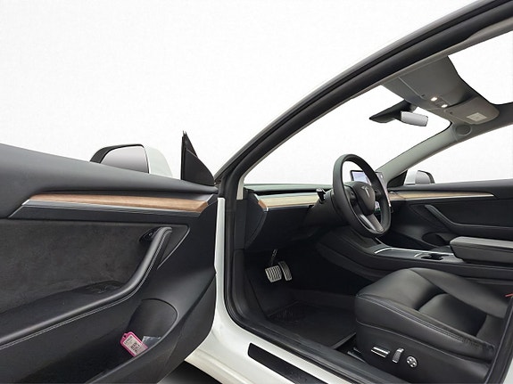 Tesla Model 3 10 of 30
