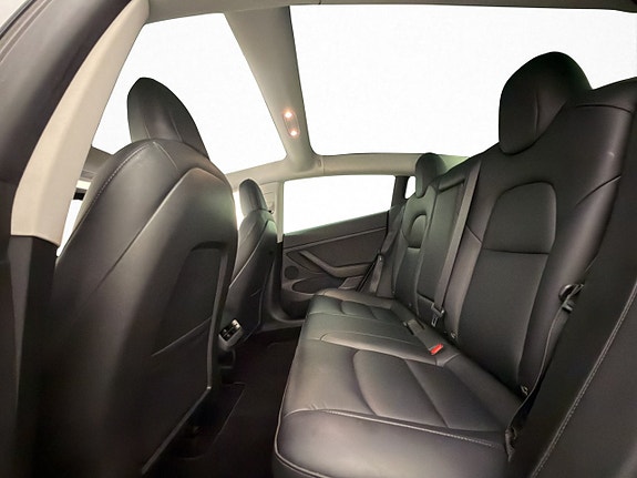 Tesla Model 3 27 of 30