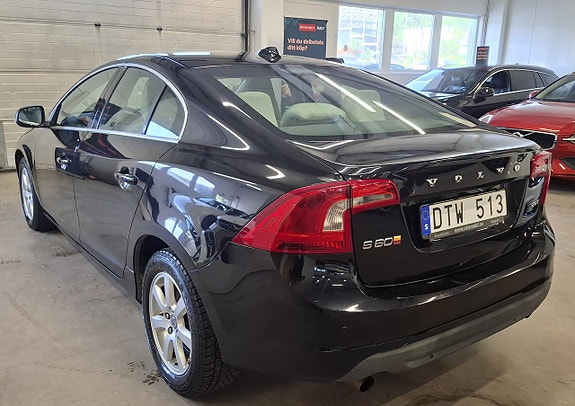 Volvo S60 5 of 5