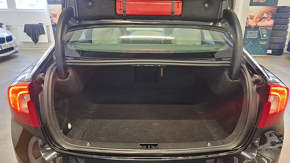 Volvo S60 10 of 26