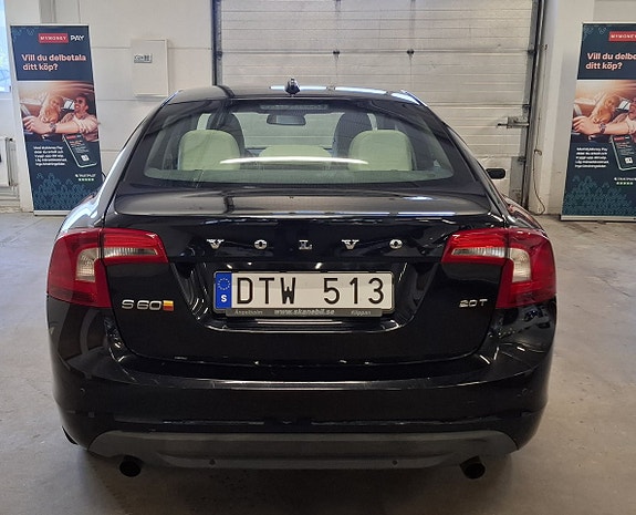 Volvo S60 9 of 26
