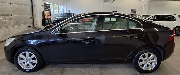 Volvo S60 7 of 26