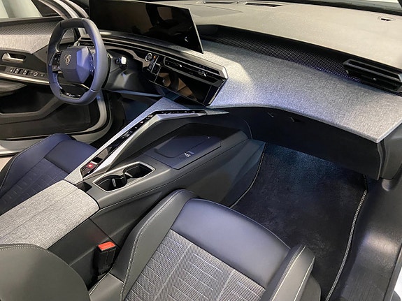 Peugeot 5008 16 of 21
