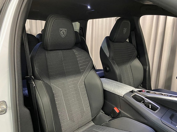 Peugeot 5008 17 of 21