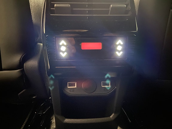 Peugeot 5008 10 of 21