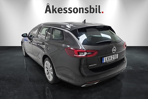 Opel Insignia 4 of 5