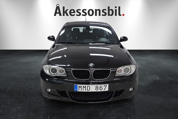 BMW 120 2 of 9