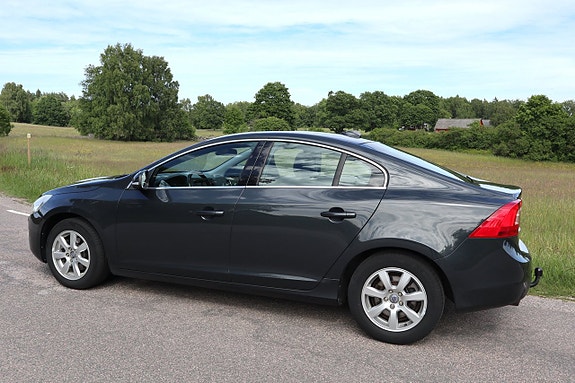 Volvo S60 5 of 5