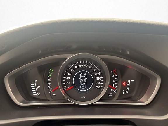 Volvo V40 Cross Country 16 of 29