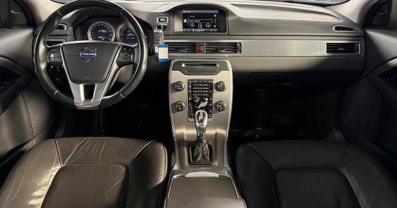 Volvo XC70 10 of 14
