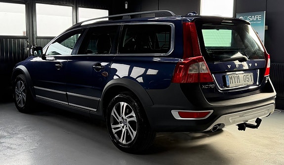 Volvo XC70 3 of 5