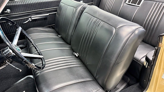 Pontiac Catalina 9 of 14