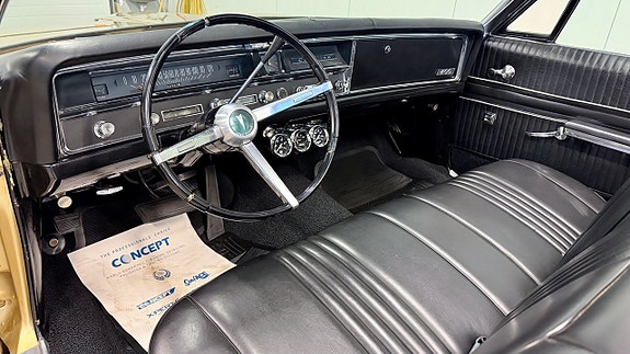Pontiac Catalina 8 of 14
