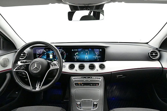 Mercedes-Benz E300 6 of 27