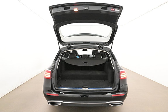 Mercedes-Benz E300 23 of 27