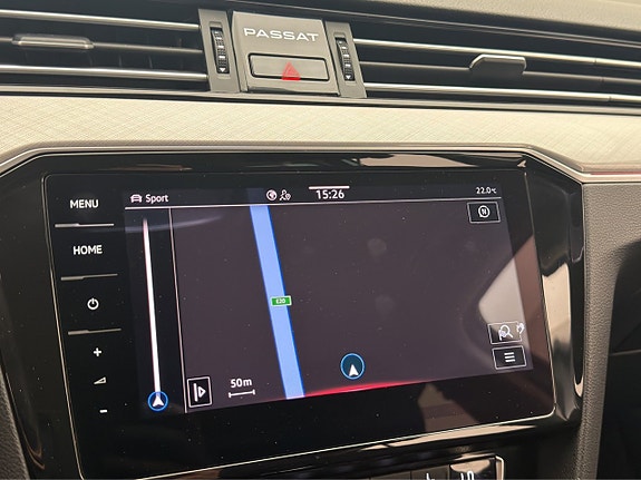 Volkswagen Passat 22 of 30